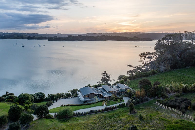 16 Grant Street, Mahurangi East, Warkworth - Carousel 26