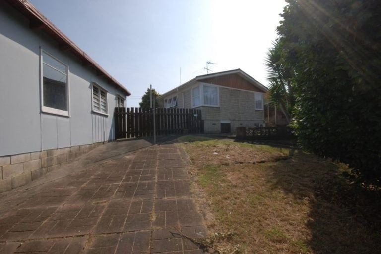 7 Hollinbrigg Place, Manurewa, Auckland - Carousel 15