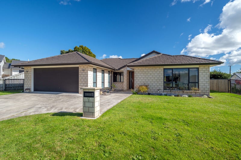 27 Stafford Rise, Owhata, Rotorua - Carousel 23