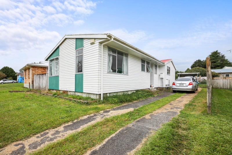 8 Sapphire Place, Chartwell, Hamilton - Carousel 2