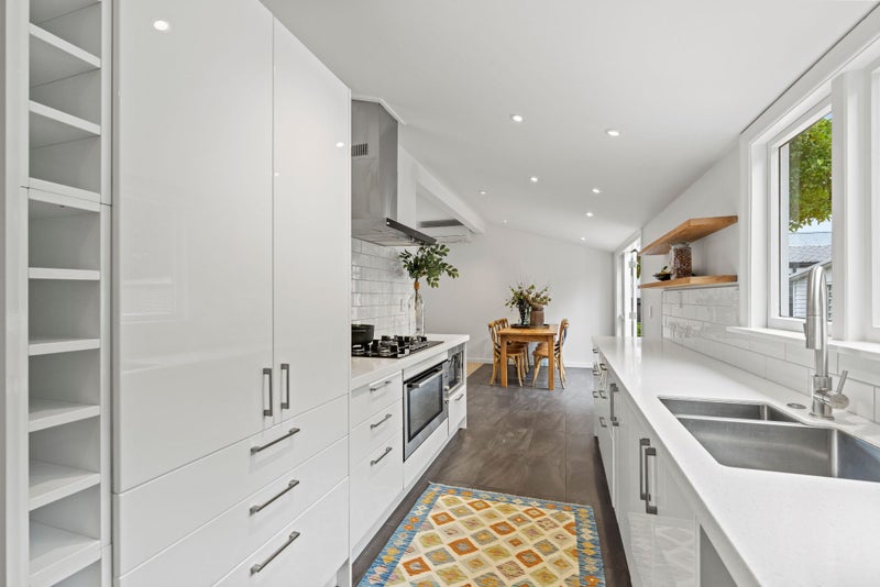 12 Mays Road, St Albans, Christchurch - Carousel 2