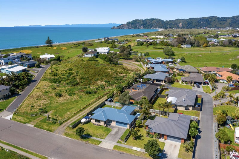 20 Ohuirehe Road, Coastlands, Whakatane - Carousel 2