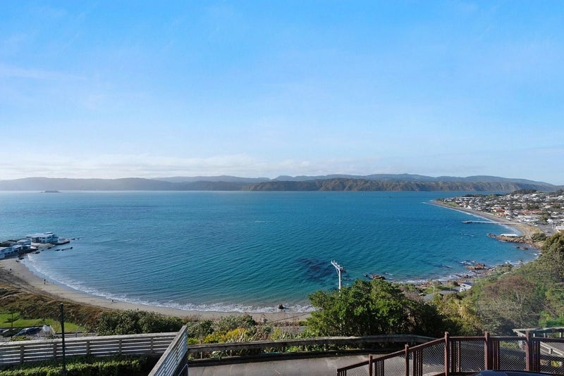 8 Khyber Road, Seatoun, Wellington - Carousel 19
