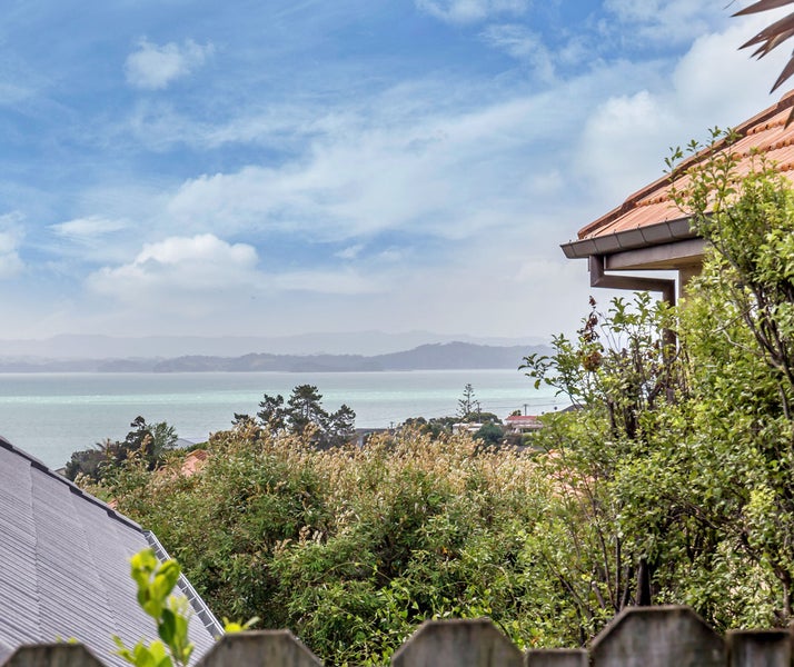 127 Alec Craig Way, Gulf Harbour, Whangaparaoa - Carousel 1