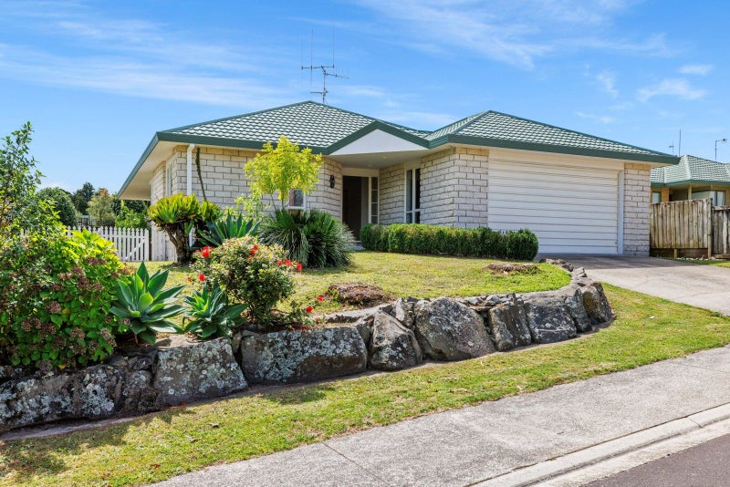 3 Molyneux Place, Welcome Bay, Tauranga - Carousel 1