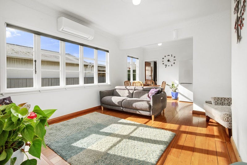 40 Victoria Street, Alicetown, Lower Hutt - Carousel 1