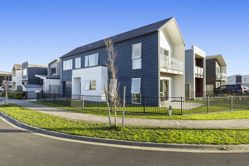 15 Anna Jean Crescent, Flagstaff, Hamilton - Carousel 1