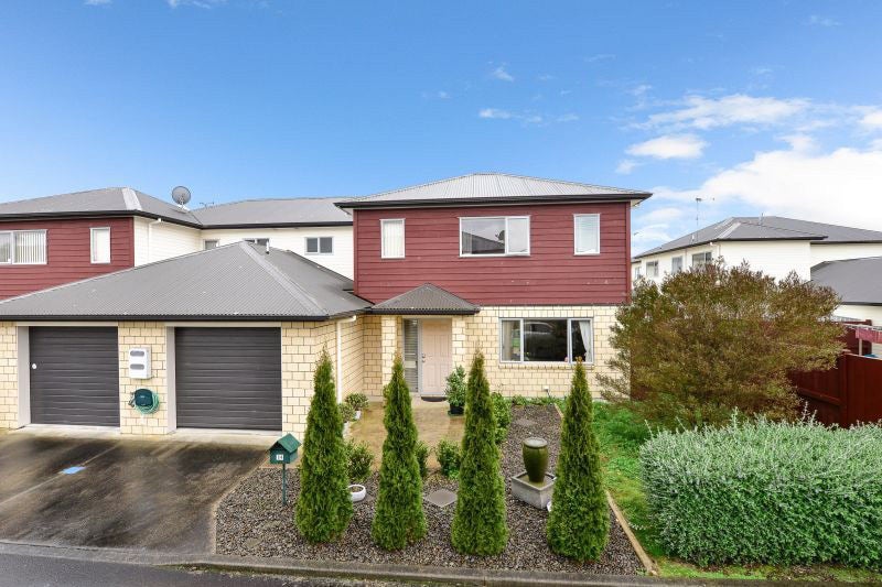 14 Waima Lane, Huntington, Hamilton - Carousel 1