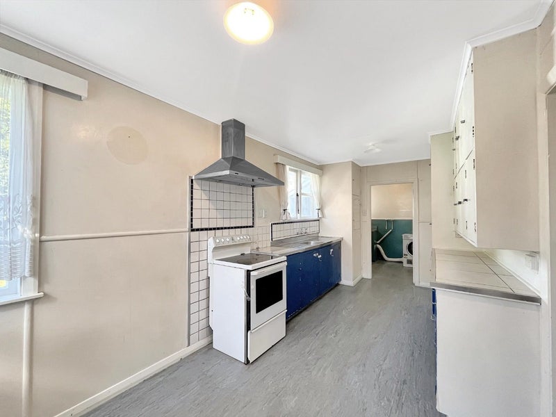 11 Manawatu Street, Hokowhitu, Palmerston North - Carousel 2