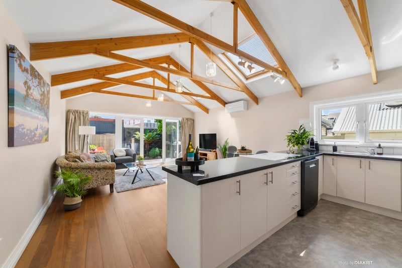 39 Normanby Street, Newtown, Wellington - Carousel 2