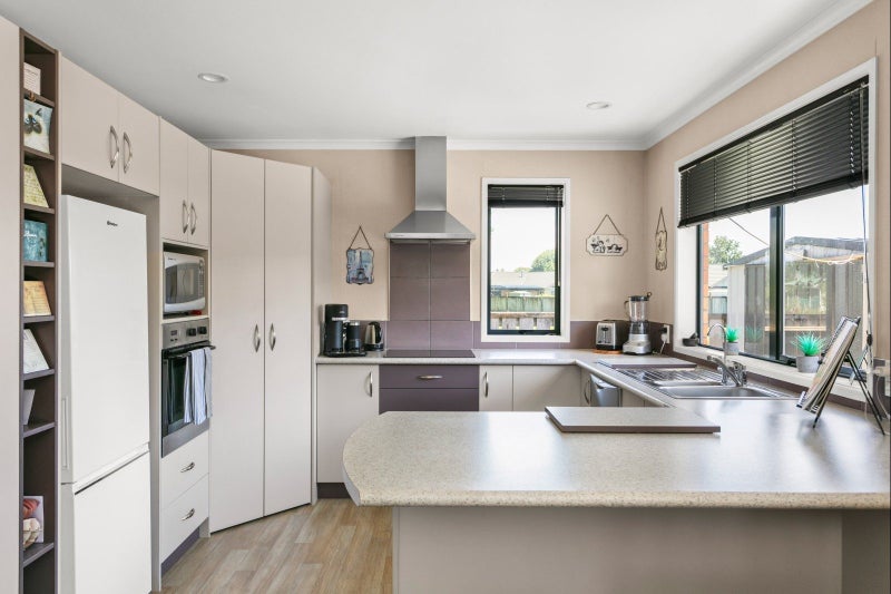 24 Leon Street, Riverdale, Gisborne - Carousel 1