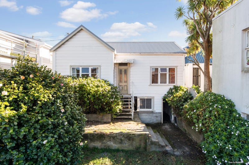 5 Millward Street, Newtown, Wellington - Carousel 1