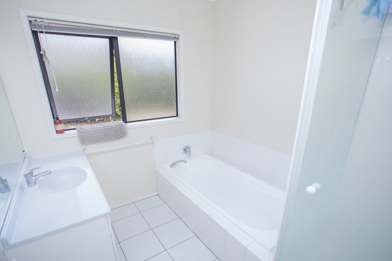 752 Chapel Road, Northpark, Auckland - Carousel 17