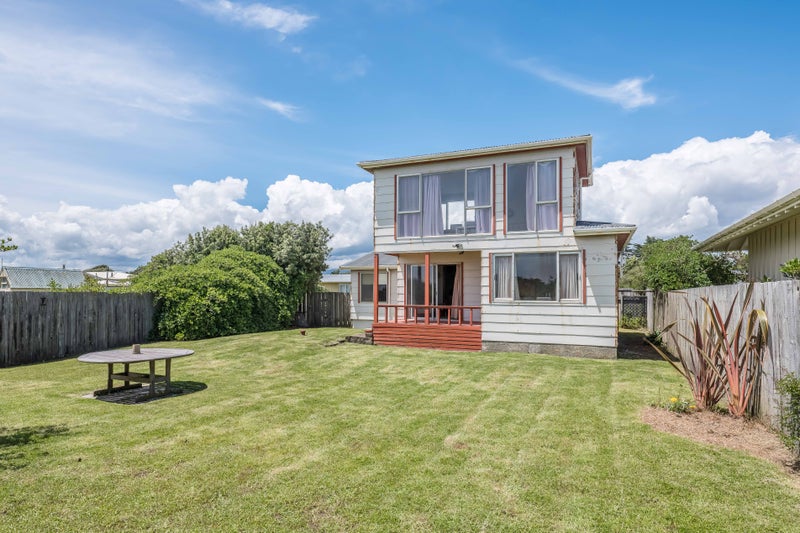 7 Rodney Avenue, Te Horo Beach - Carousel 2