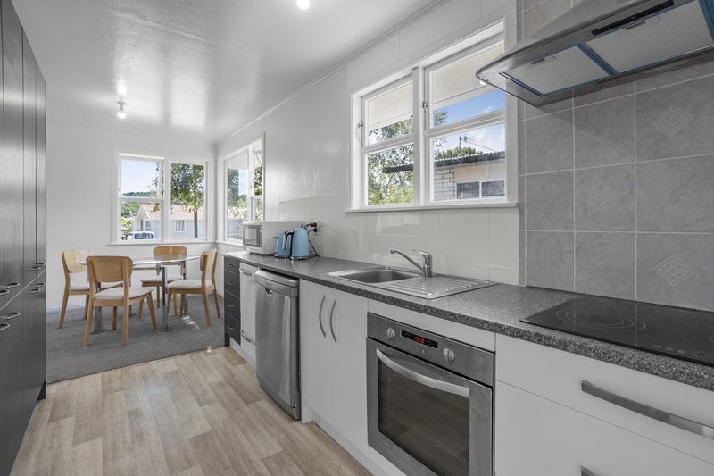 11 Dewsbury Grove, Wainuiomata, Lower Hutt - Carousel 2