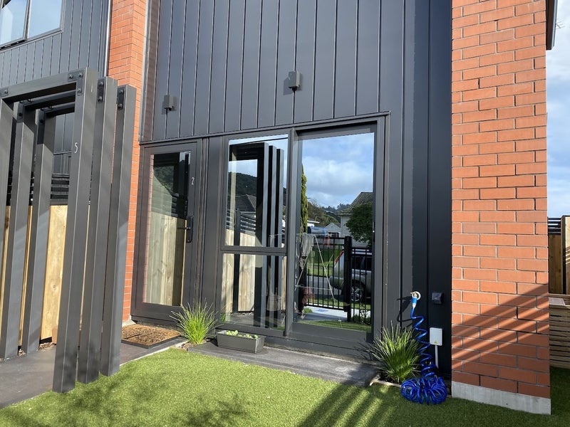 2/5 Macky Street, Taita, Lower Hutt - Carousel 1