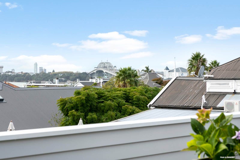 21 Wallace Street, Herne Bay, Auckland - Carousel 2