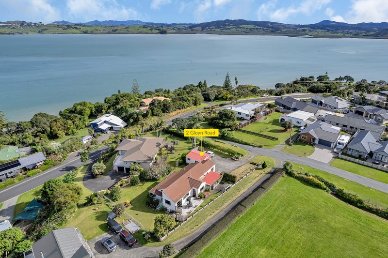 2 Gloyn Road, Onerahi, Whangarei - Carousel 1