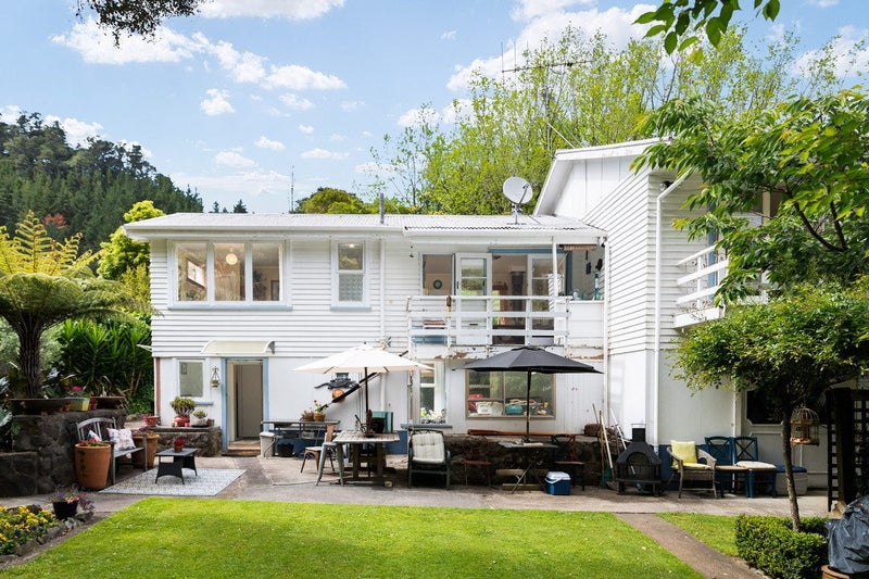 114 Victoria Street, Thames - Carousel 1