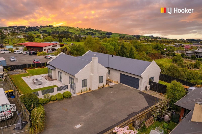 34 Sunninghurst Drive, Fairfield, Dunedin - Carousel 1