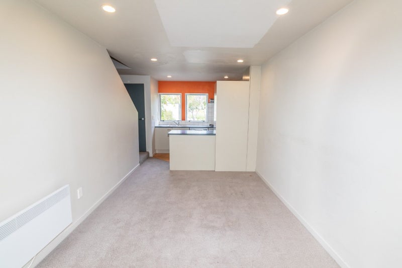 152G Tasman Street, Mount Cook, Wellington - Carousel 2