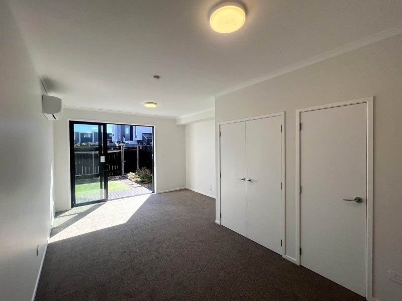 40 Manarini Road, Westgate, Auckland - Carousel 2