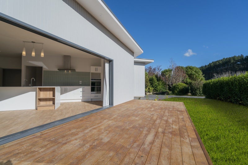 39 Orchard Road, Browns Bay, Auckland - Carousel 1