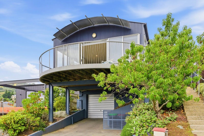 40 Marine Parade, Macandrew Bay, Dunedin - Carousel 2