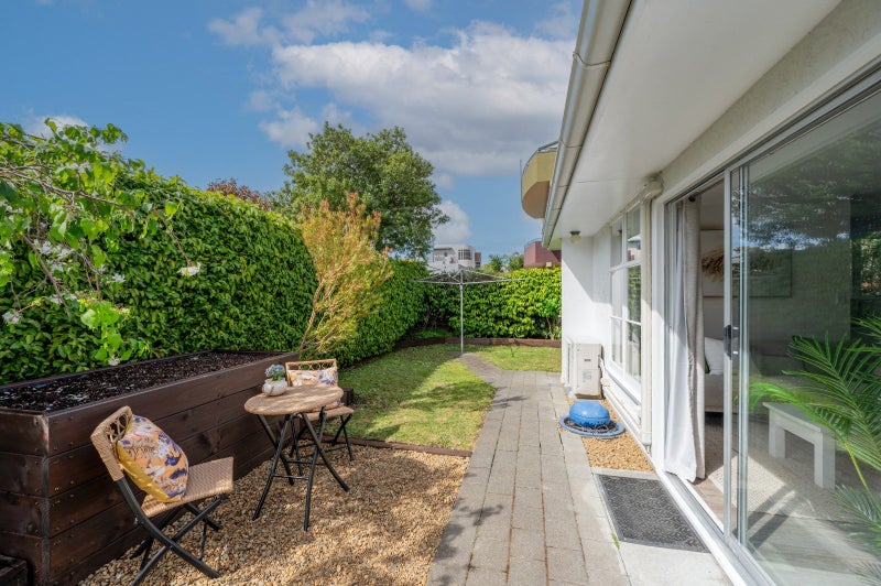 3/10A Meeanee Quay, Westshore, Napier - Carousel 2