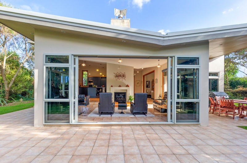 15 Homewood Avenue, Levin, Levin - Carousel 2