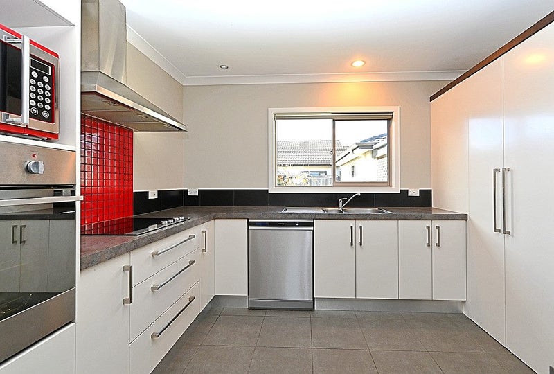 32 Orotu Drive, Poraiti, Napier - Carousel 2