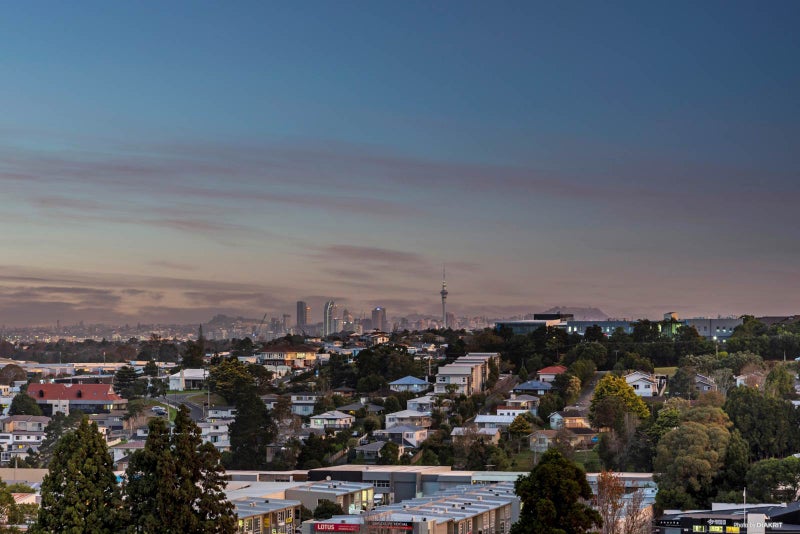 2/81 Target Road, Tōtara Vale, Auckland - Carousel 2