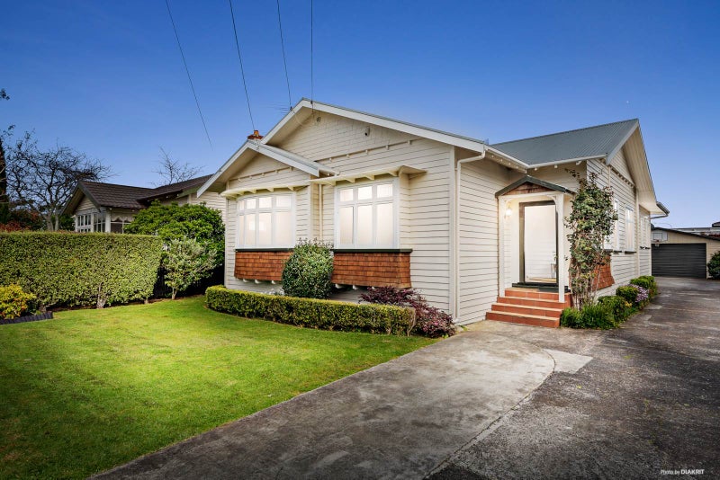4 Derry Street, Greenlane, Auckland - Carousel 1
