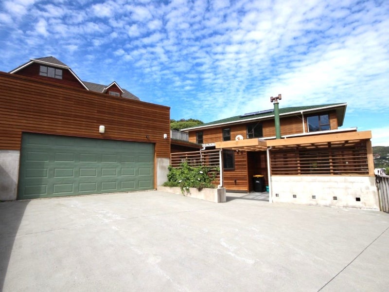 42 David Crescent, Karori, Wellington - Carousel 1