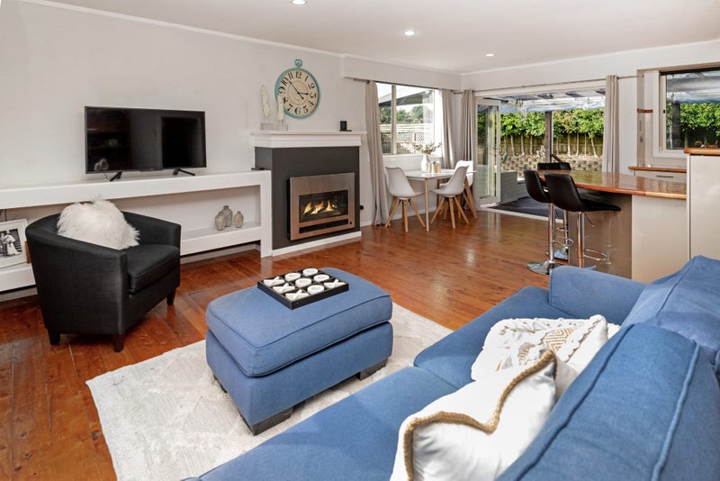 59 Robbies Road, Shelly Park, Auckland - Carousel 2