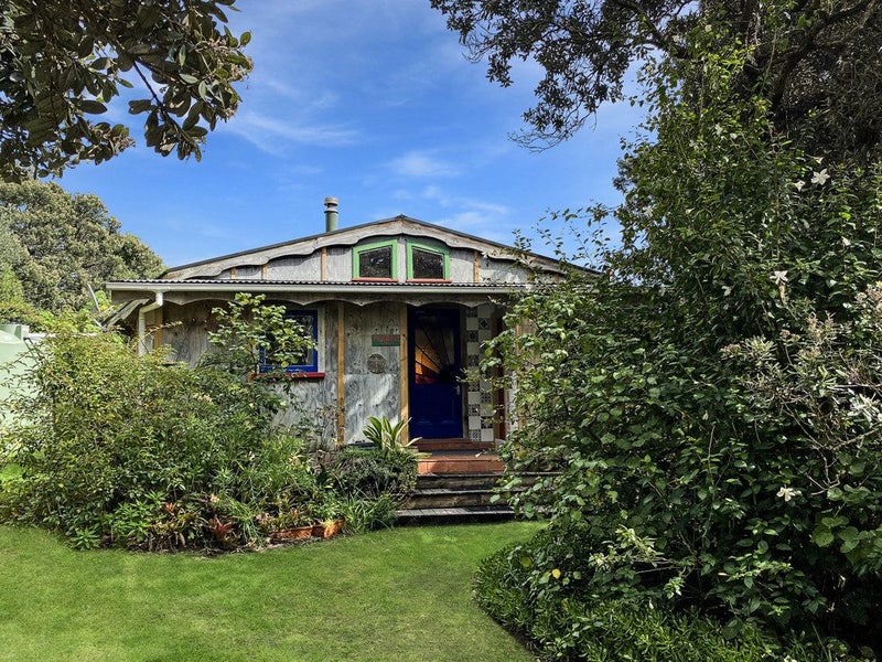 267 Bethells Road, Te Henga / Bethells Beach - Carousel 1