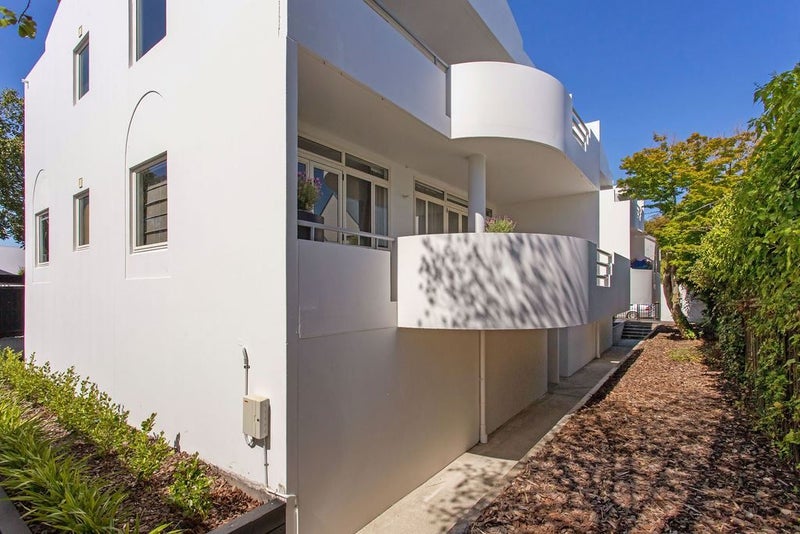 4/102 Rossall Street, Merivale, Christchurch - Carousel 2