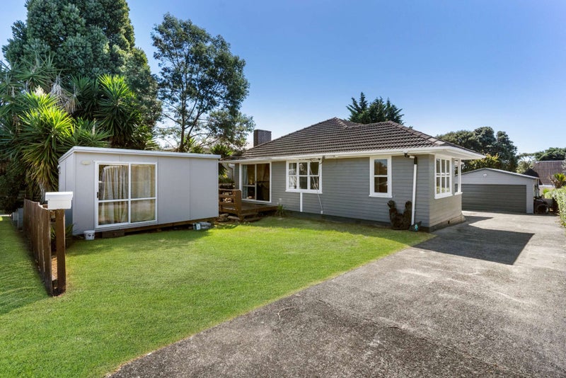 58 Waipani Road, Te Atatu Peninsula, Auckland - Carousel 2