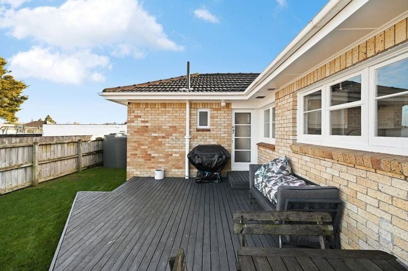 393 Peachgrove Road, Fairfield, Hamilton - Carousel 12