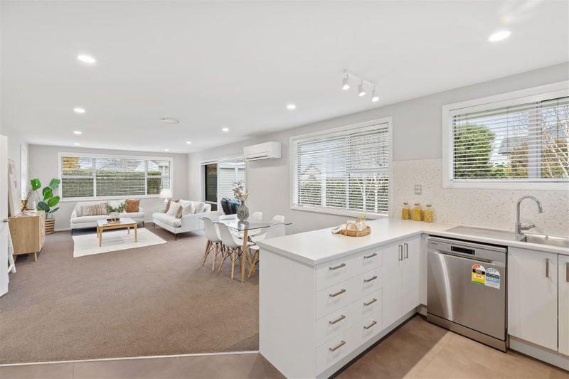 2/57 Mcfaddens Road, St Albans, Christchurch - Carousel 2