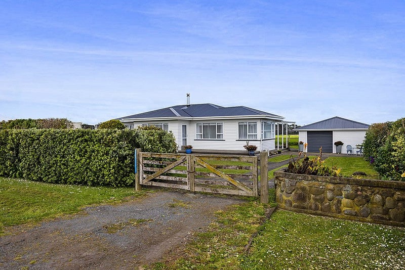 5523 South Road, Opunake - Carousel 1