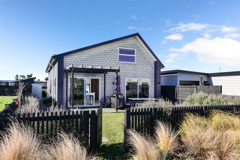 7 Lavinias Way, Chartwell, Hamilton - Carousel 2