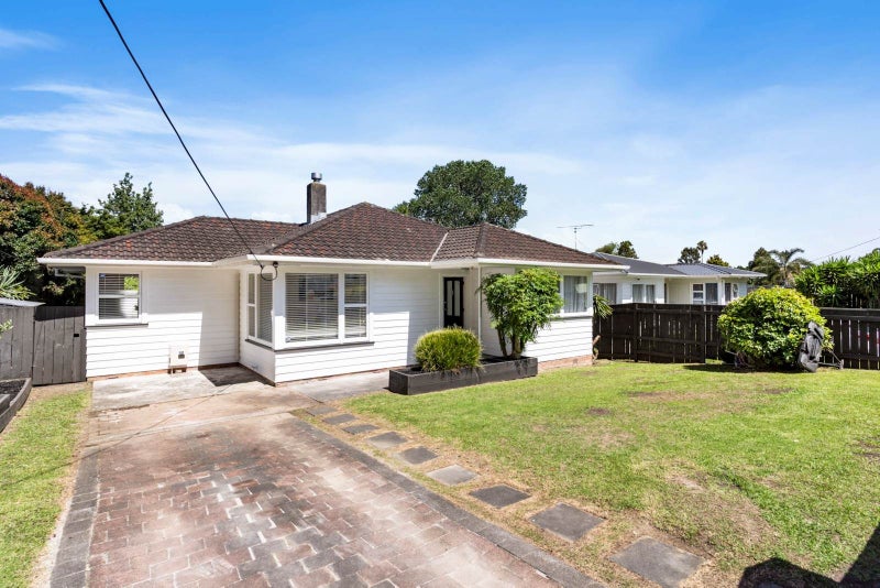 12 Fuchsia Place, Birkdale, Auckland - Carousel 2