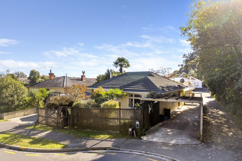119 Grove Street, The Wood, Nelson - Carousel 1