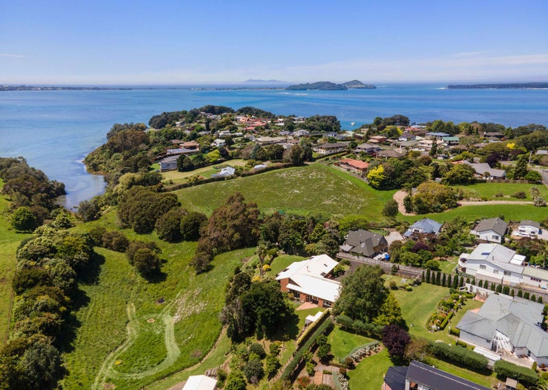 155 Tanners Point Road, Tanners Point, Katikati - Carousel 2