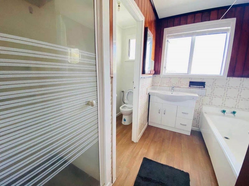 44 Ted William Street, New Windsor, Auckland - Carousel 14