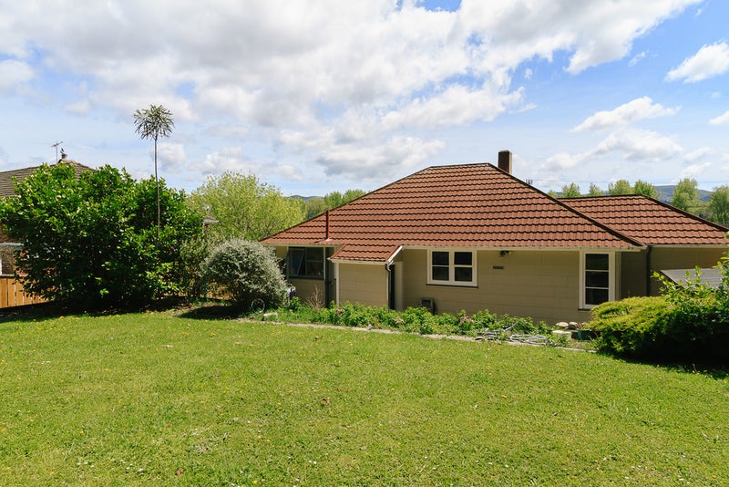 256 Waddington Drive, Naenae, Lower Hutt - Carousel 20