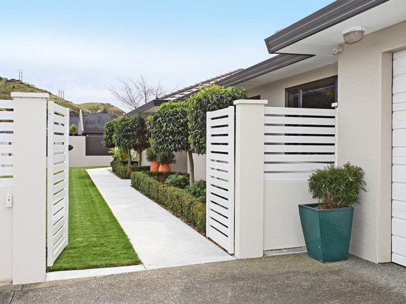 9 Pinotage Drive, Greenmeadows, Napier - Carousel 1