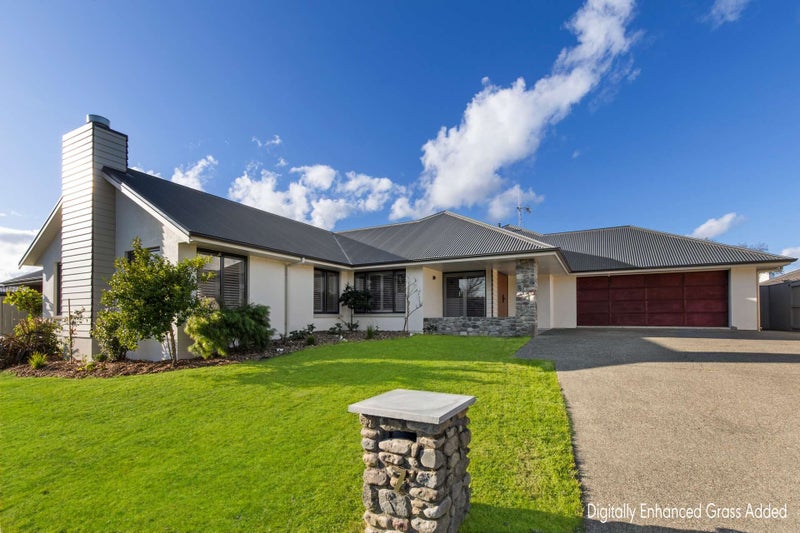 7 Rodeo Drive, Kelvin Grove, Palmerston North - Carousel 1