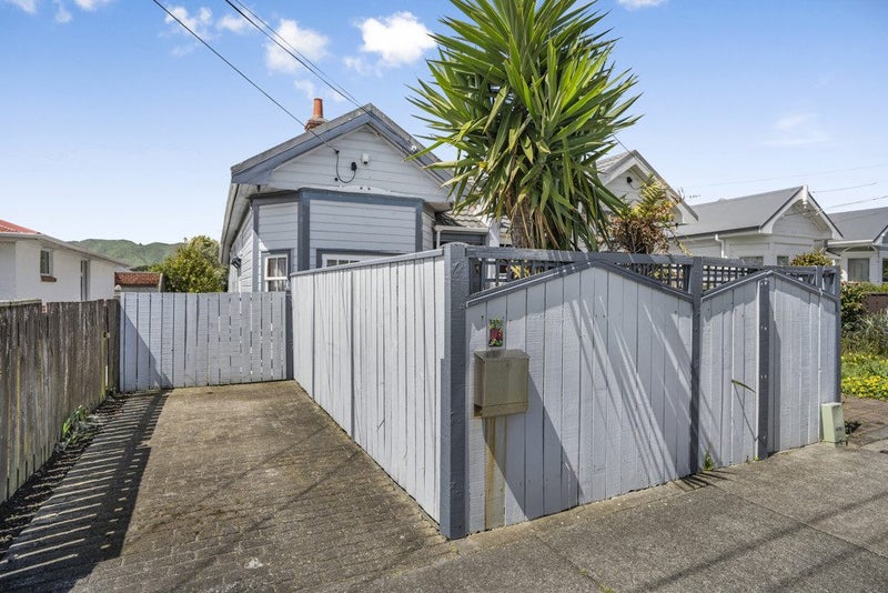 86 Cuba Street, Petone, Lower Hutt - Carousel 14
